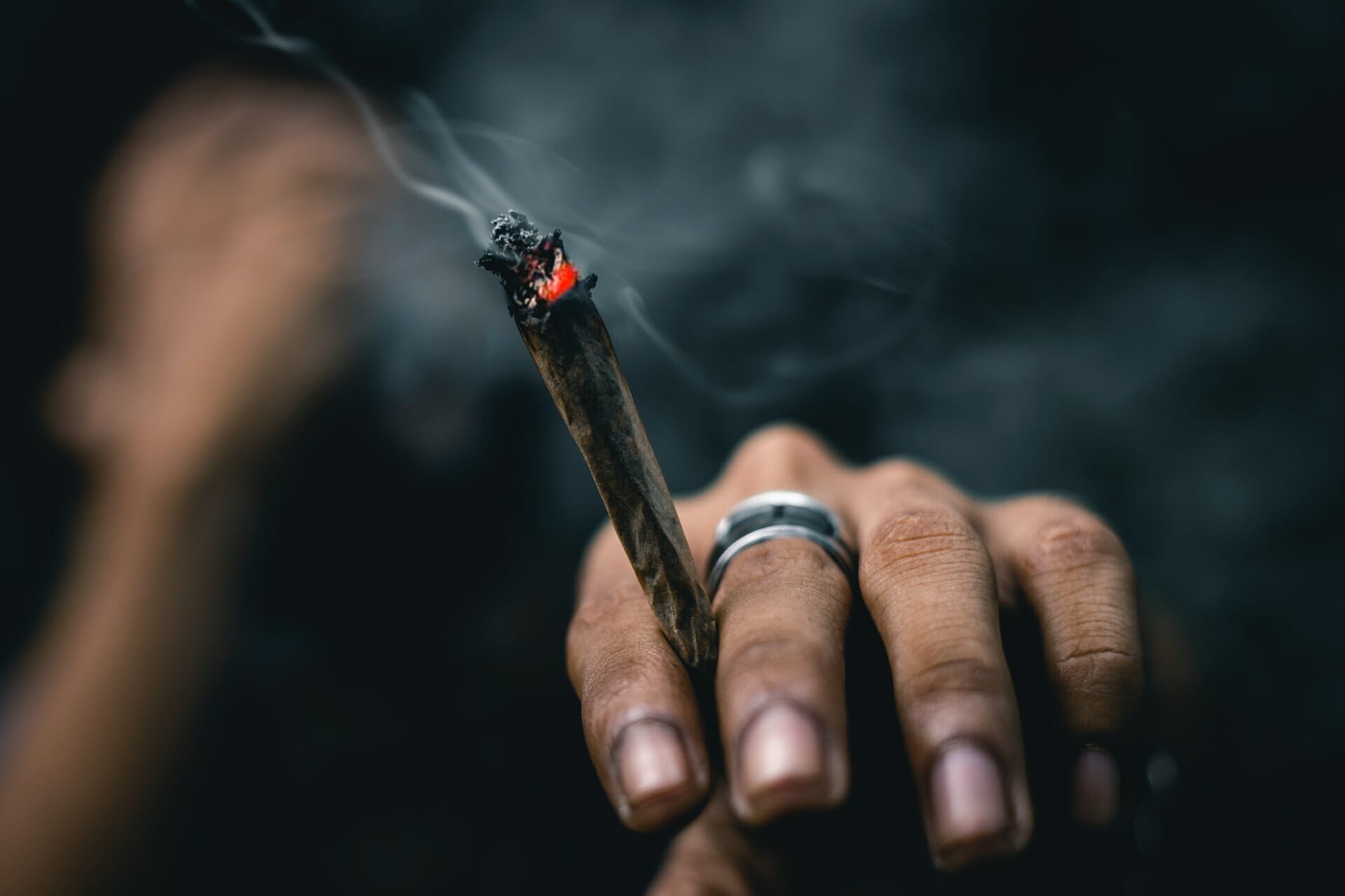 The difference between a point and a blunt